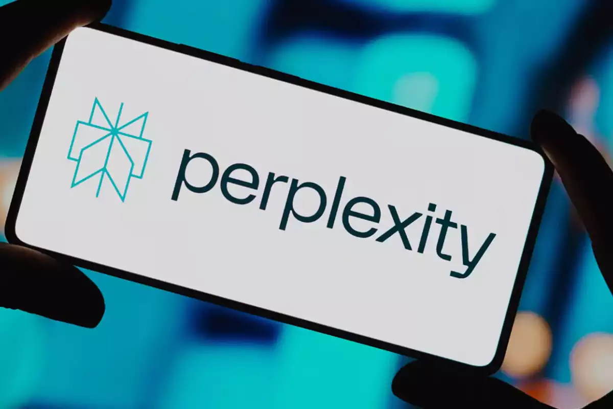 مقایسه نهایی Perplexity AI و ChatGPT Plus